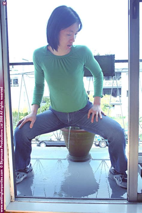 'japanese shemale piss' Search .